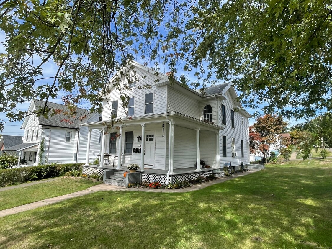 Primary Photo - 110 Christian St