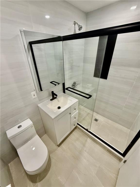 Foto del edificio - 1561 E 32nd St