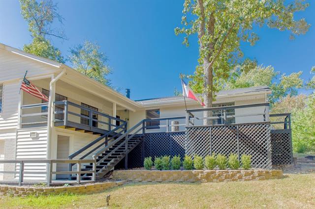 Building Photo - 120 Fairway Dr E