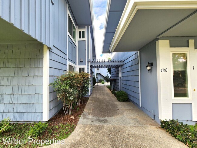 Building Photo - 2 br, 2 bath House - 480 Lassen Street - #6