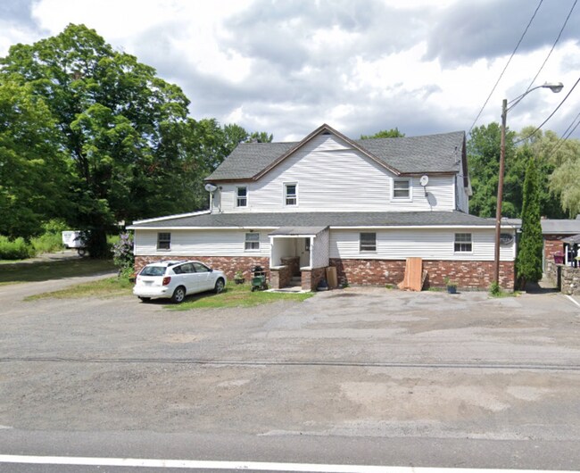 Foto del edificio - 593 U.S. 44-55 - 5
