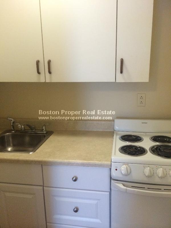 110 Newbury St Unit 4R, Boston, MA 02116 Condo for Rent in Boston, MA