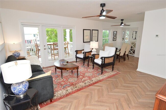 Foto del edificio - 5048 Beach Dr SE