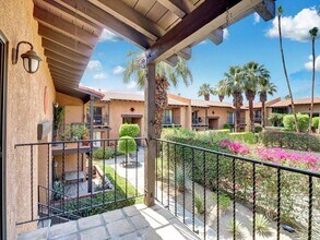 Building Photo - 291 E Mel Ave