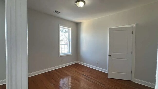 Foto del edificio - 162 Bergen Ave
