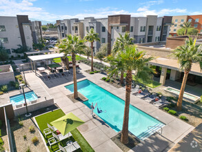 Building Photo - Parc Lofts