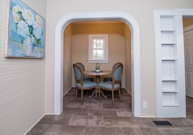 Building Photo - Exclusively Offered By Muse Realty Rentals, LLC