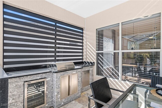 Foto del edificio - 160 Stanhope Cir