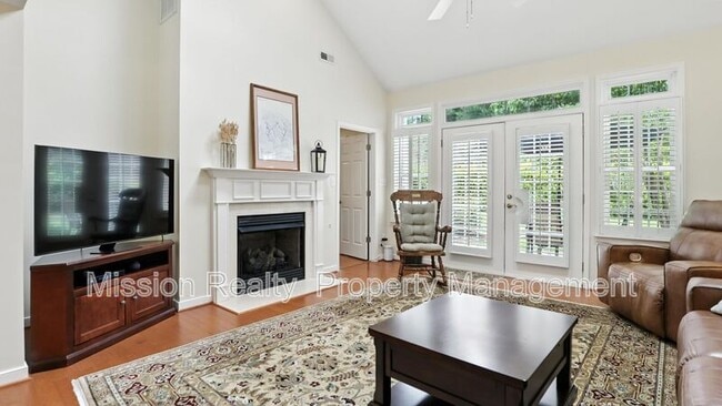 Building Photo - 5303 Creek Heights Dr