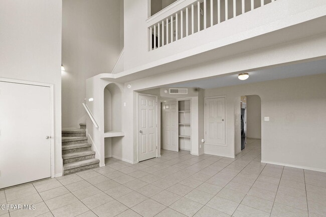 Building Photo - 12839 Hueco Hill Dr