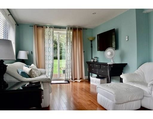Building Photo - 2 bedroom in Marion MA 02738