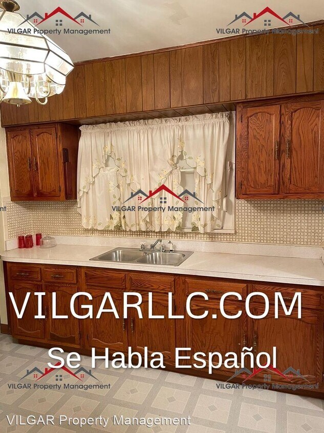 Foto principal - 3 br, 2 bath House - 1469 Roosevelt St.