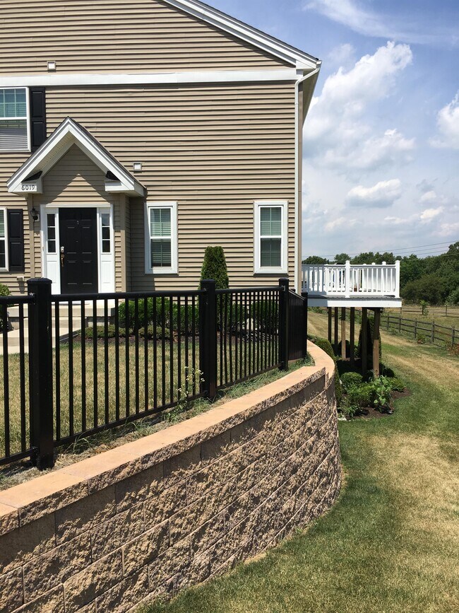 Foto del edificio - 6019 Valley Forge Dr