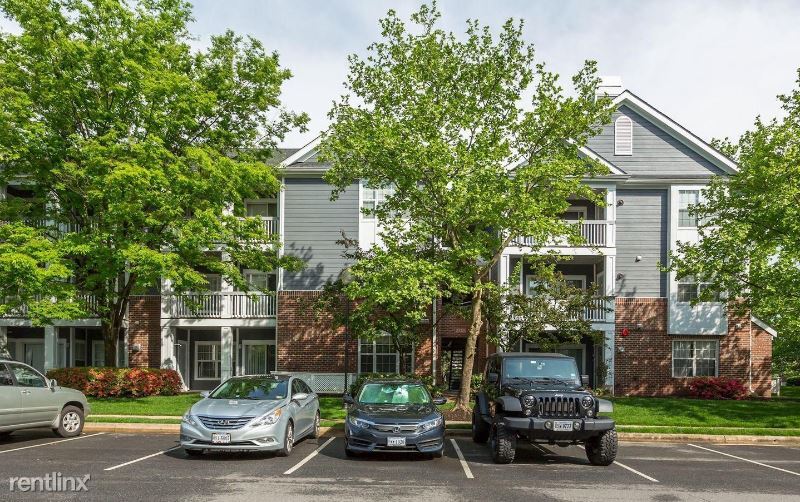 Primary Photo - 20320 Beechwood Terrace