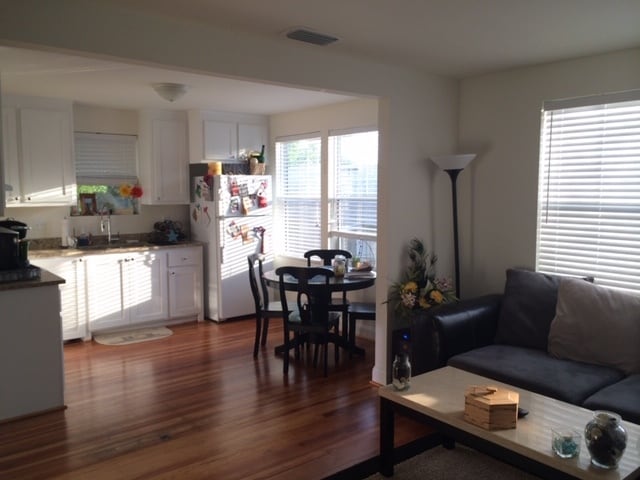 Kitchen and Livingroom - 1811 Naldo Ave