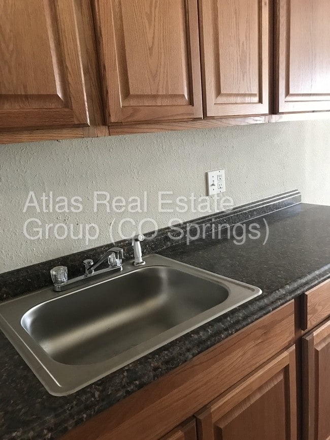 Foto del edificio - 233 E Arvada St