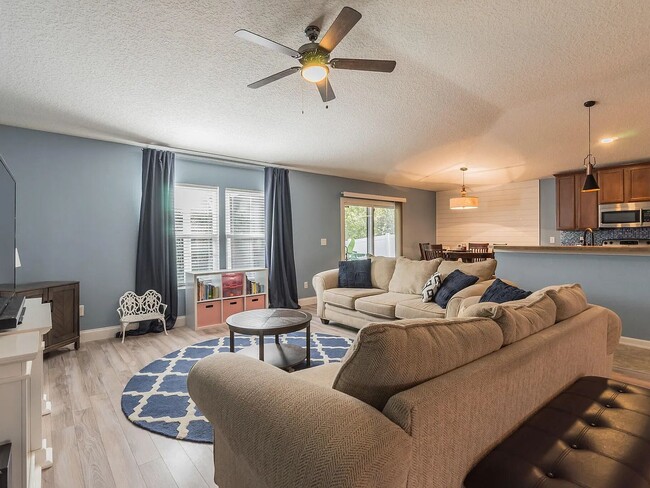 Foto del edificio - 15360 Spotted Stallion Trail