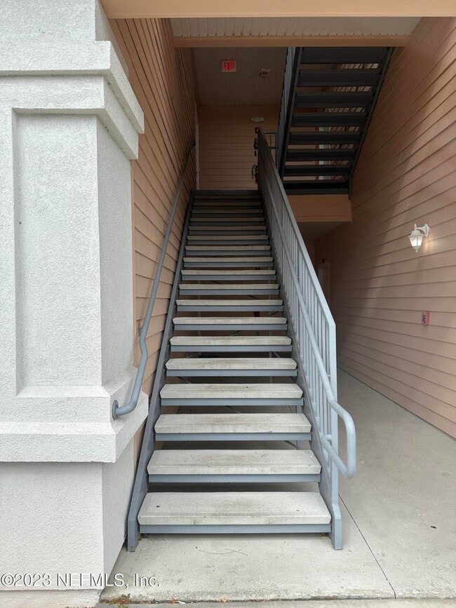 Foto del edificio - 4908 Key Lime Dr