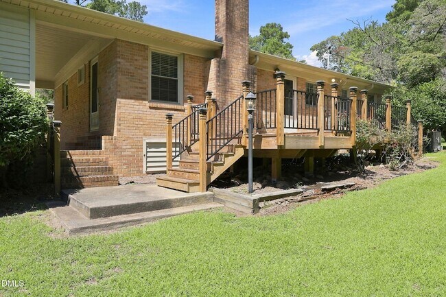 Building Photo - 41 Hillcrest Dr
