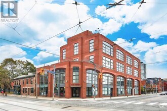 Building Photo - 393-393 King St E