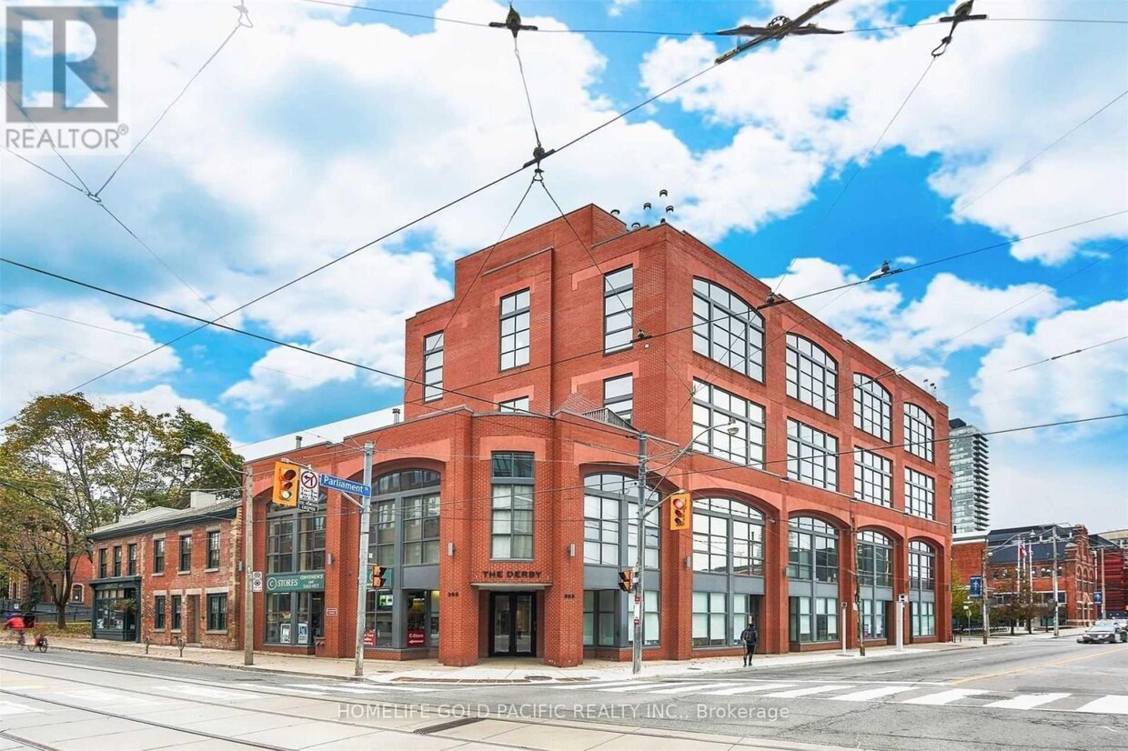 Primary Photo - 393-393 King St E