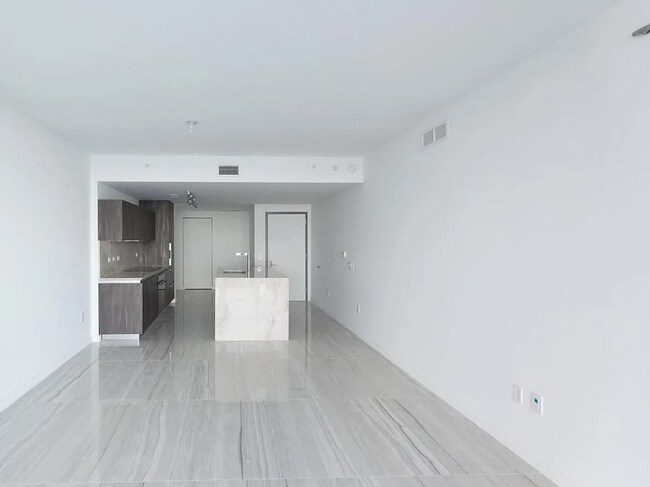 Foto del edificio - 3131 NE 7th Ave