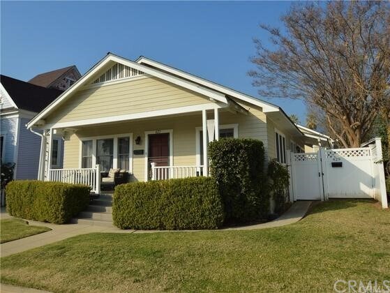 Primary Photo - 427 W Lime Ave