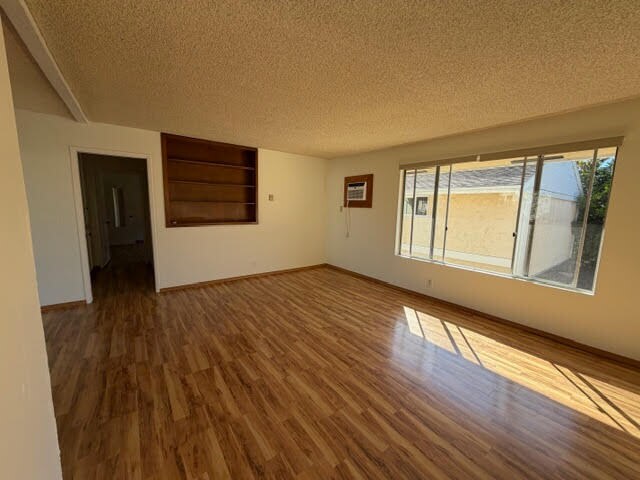 Building Photo - 4800 Williamsburg Ln