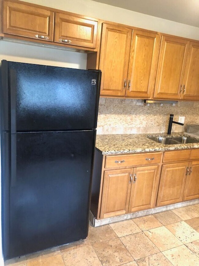 Foto del edificio - WONDERFUL 4 BED/2BATH SINGLE FAMILY HOME I...