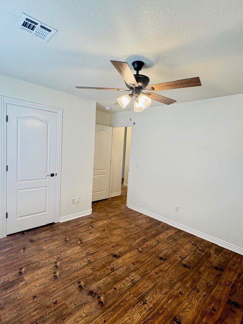 Foto del edificio - 4057 W Spring House Dr