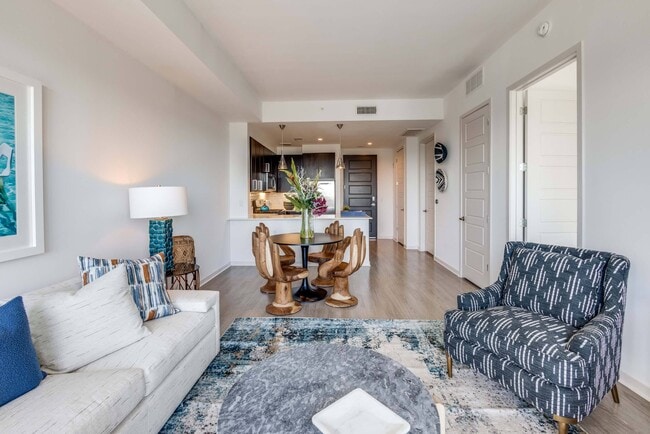 Interior Photo - Vantage Med Center