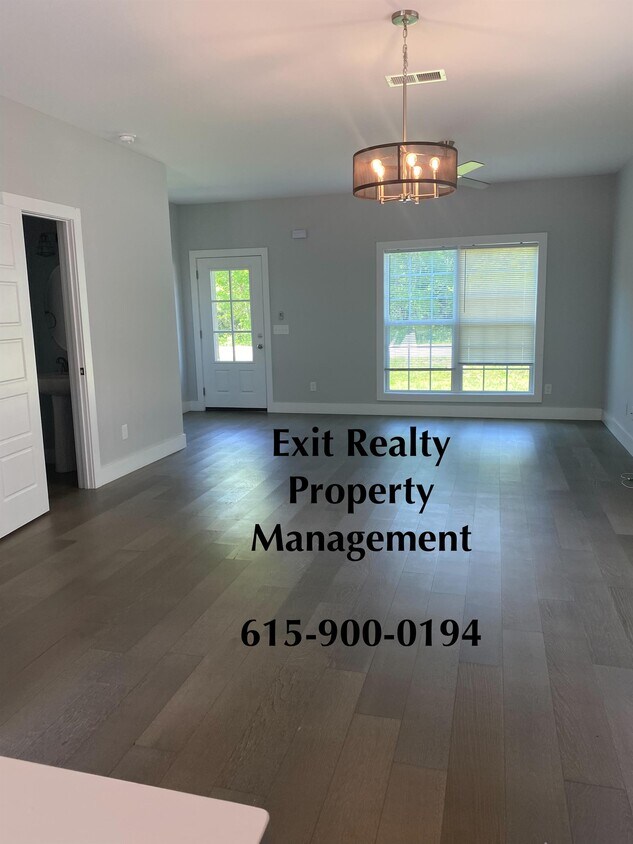 Foto del edificio - 256 Caroline Dr