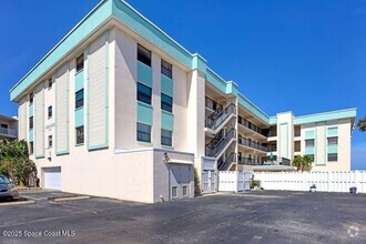 Building Photo - 505 N Miramar Ave