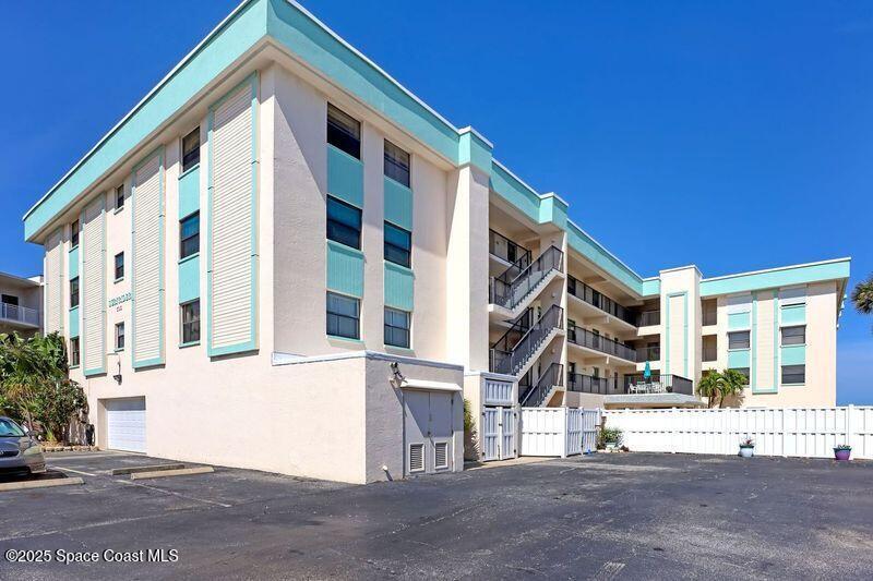 Foto principal - 505 N Miramar Ave