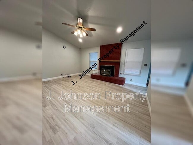 Foto del edificio - 1144 May Ave