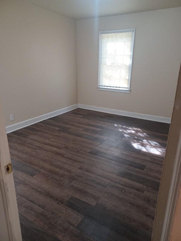 Foto del edificio - 1544 Bacon Ave