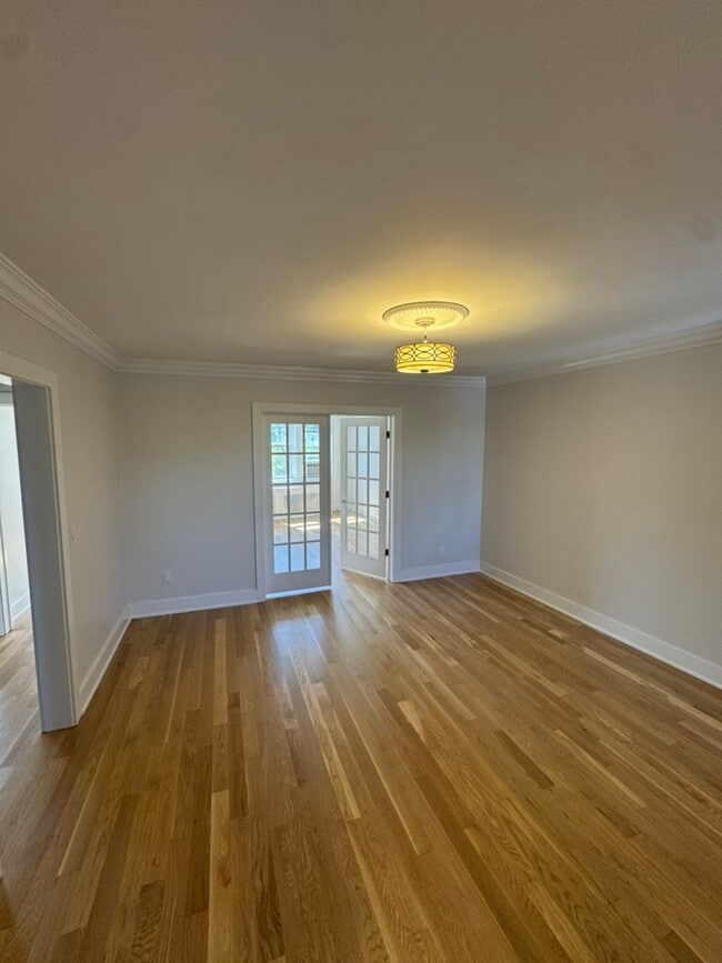 Building Photo - 259 Mamaroneck Ave