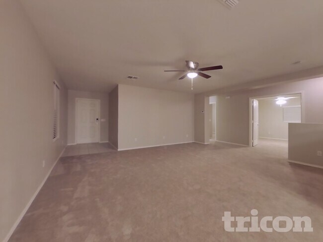 Foto del edificio - 11522 W Charter Oak Rd