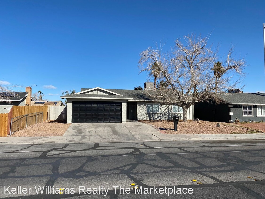 Primary Photo - 3 br, 2 bath House - 4416 E. Wyoming Avenue