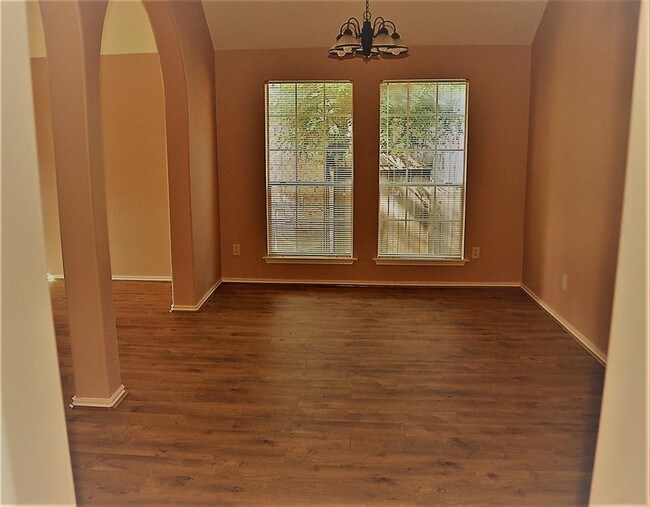 Building Photo - 13026 Bretford Ct