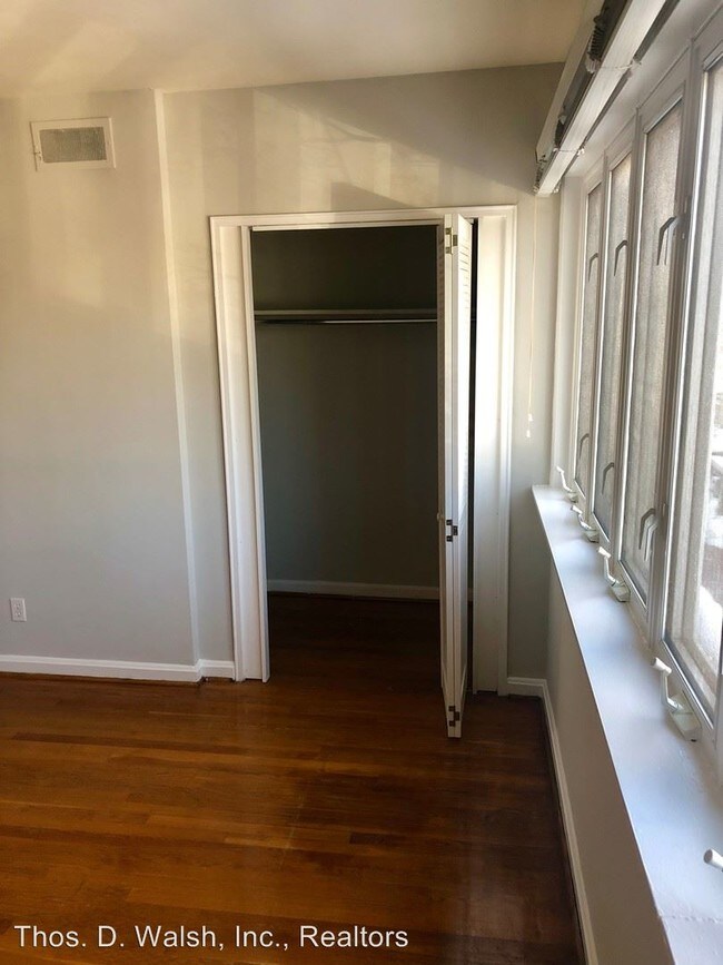 Foto del edificio - 218 10th St NE