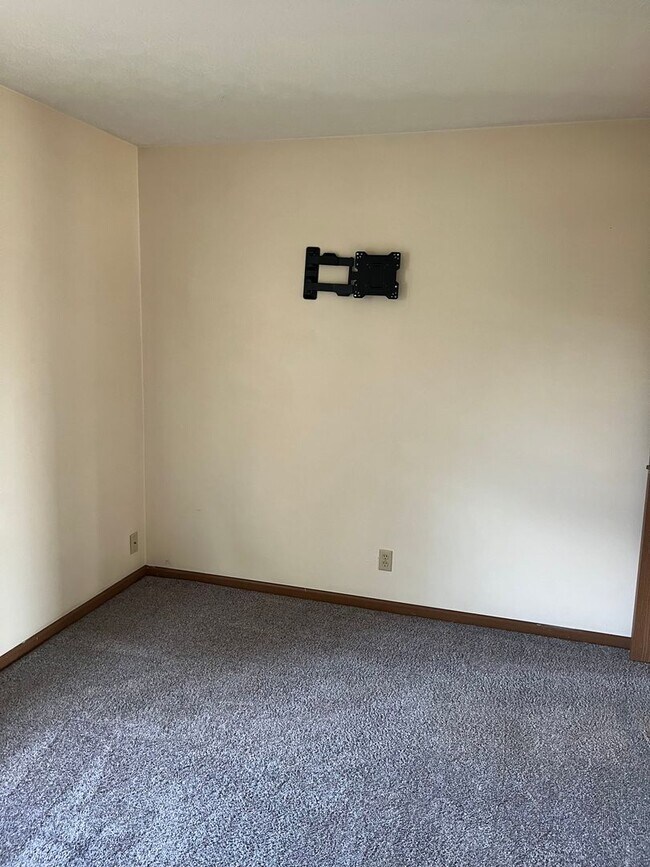Foto del edificio - 5104 Trotter Dr