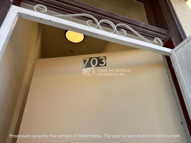 Photo - 3 bedroom in Oakland CA 94619 Apartment