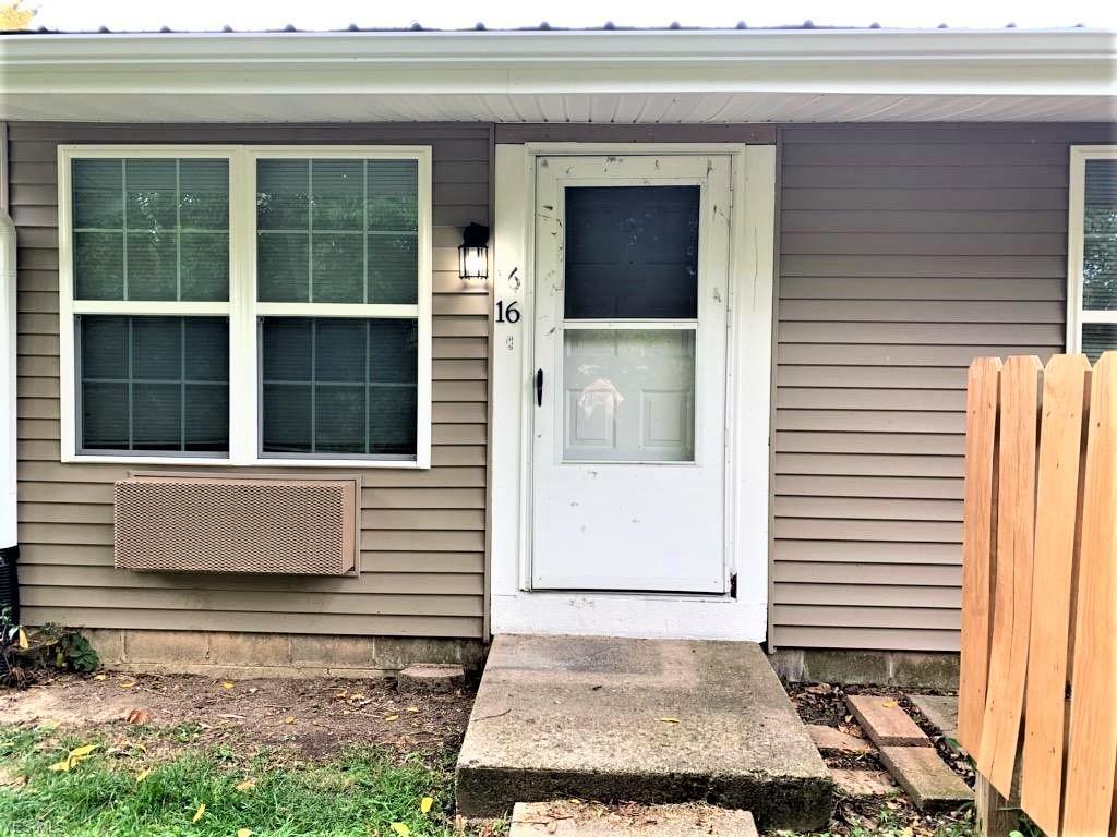 Foto principal - 1830 Adams Ln