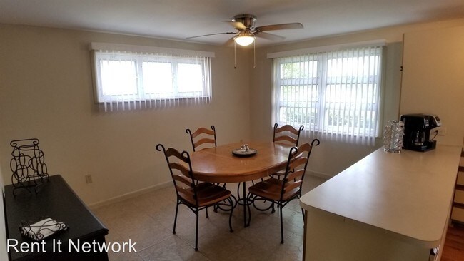 Building Photo - 3 br, 3 bath House - 13419 Starfish Dr