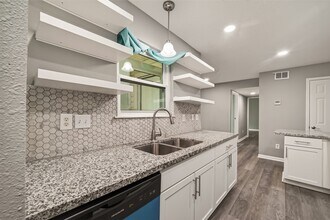 Building Photo - 7600 Emmett F Lowry Expy