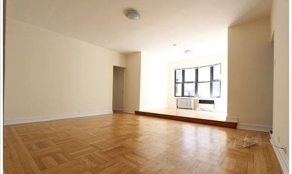 Primary Photo - 231 E 46th St