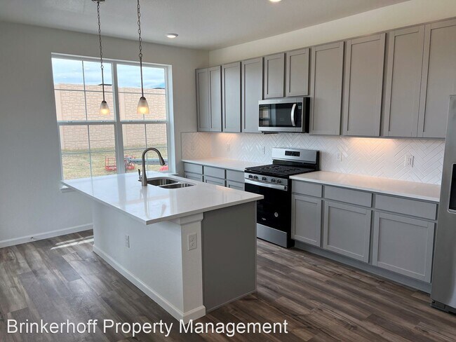 Building Photo - 4 br, 3.5 bath House - 2140 Santini Trail, #F