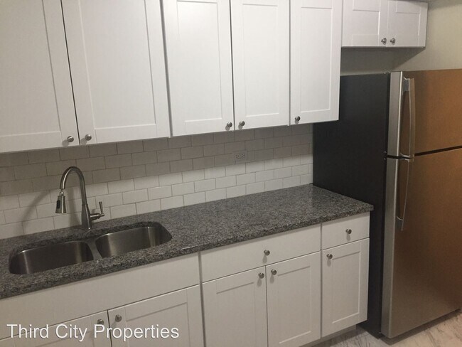 Foto del edificio - 2636 N Leclaire Ave