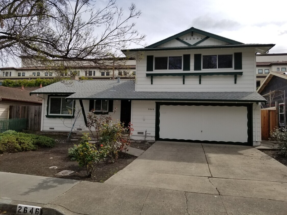 Primary Photo - 2646 Donovan Ave